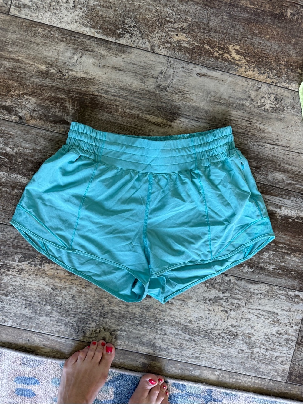 Lululemon blue green hottie hot running shorts - 8 - Picture 2 of 9